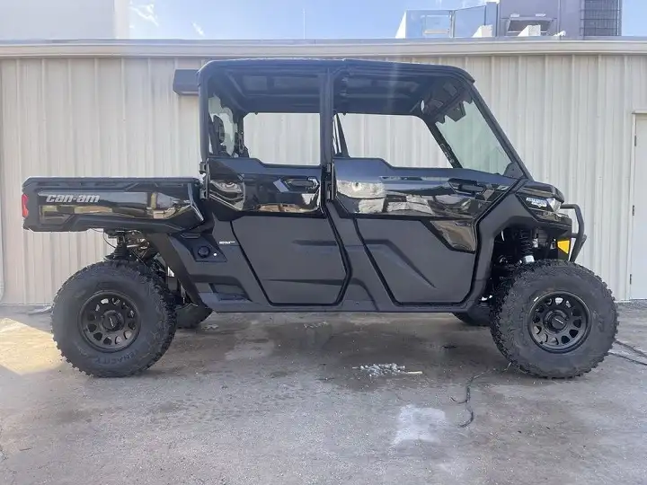 can-am defender max lone star cab
